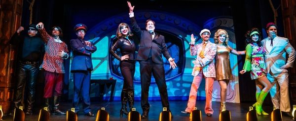 Review: 009, LICENSE TO THRILL at The Gaslight Theatre