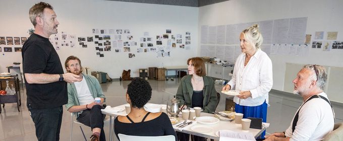 Photos: THE HAUNTING OF HILL HOUSE in Rehearsal Ahead of UK Tour
