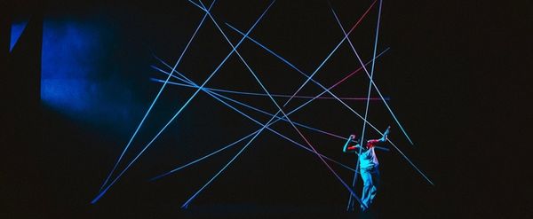 Review: Verb Theatre’s THE STARLING EFFECT exposes the science of self-preservation