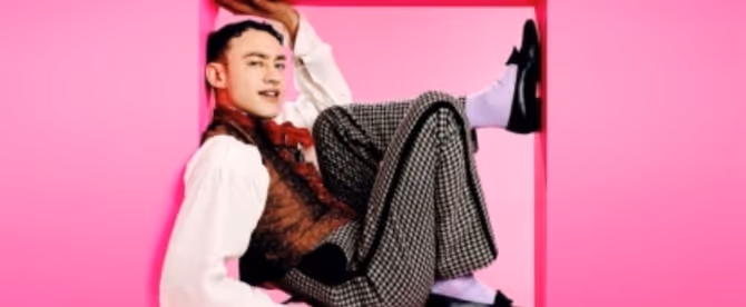 Olly Alexander To Star in National Theatre's THE IMPORTANCE OF BEING EARNEST West End Transfer