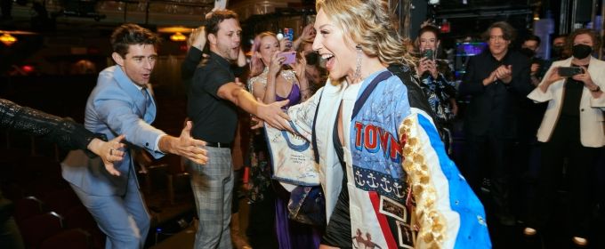 Photos: Erica Mansfield Receives the Legacy Robe for ALMOST FAMOUS Photos