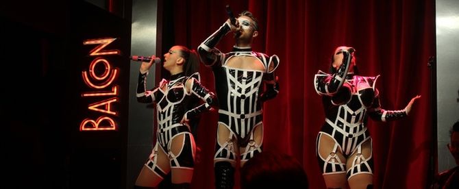 Review: APOCALYPSE NOIR Delivers Theatrical Pop at Balcon Salon