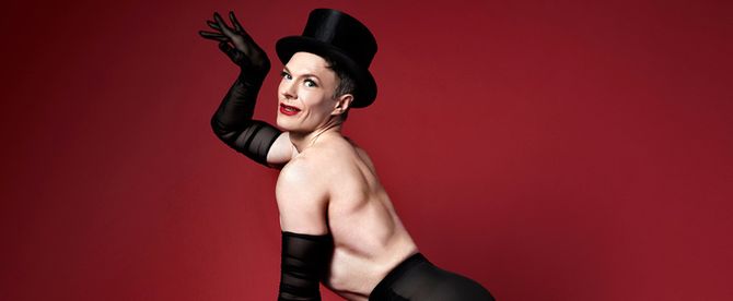 Interview: Kim David Smith Draws on Queer Mega Muses in COMME UNE FOLLE at Joe's Pub