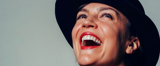 BWW Interview: Lesley Fera on Creating the PRETTY LITTLE WINE MOMS Podcast Photos