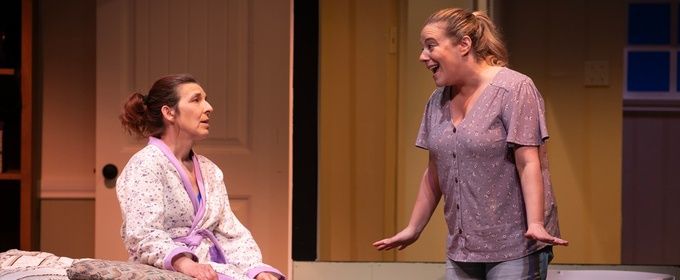 Review: THE BIRDS AND THE BEES at Ottawa Little Theatre