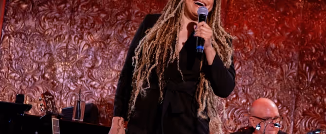 Review: TRACIE THOMS Burns Down The Basement At Return To 54 Below