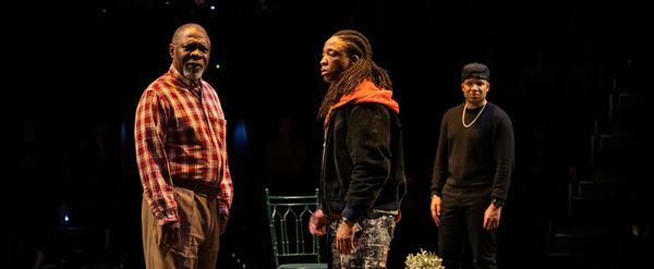 Review: WINDFALL at Steppenwolf Theatre Company