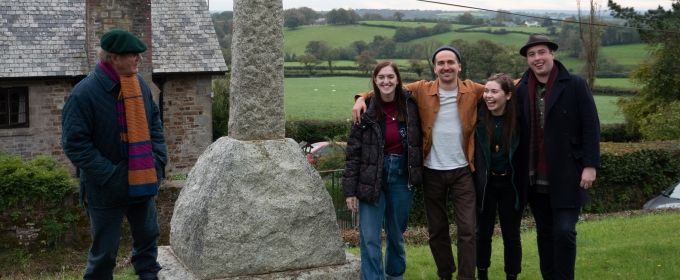 Photo Flash: Michael Morpurgo Shows Cast of PRIVATE PEACEFUL the Village That In Photos