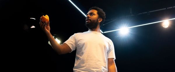 Review: BLUE/ORANGE, OSO Arts Centre, Barnes