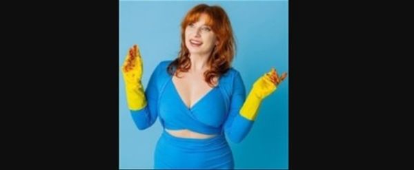 EDINBURGH 2025: Review: ROBYN REYNOLDS: WHAT DOESN'T KILL YOU, Snug Bar At Assembly Roxy