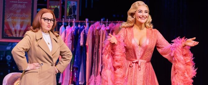 Photos: First Look at Betsy Wolfe in DEATH BECOMES HER