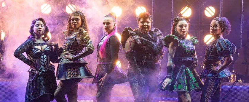 Photos: Kirstin Maldonado and Khaila Wilcoxon in SIX on Broadway Photo