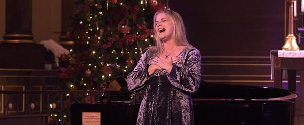 VIDEO: Caroline Sheen Performs Winter Wonderland at Annual Theatre Chaplaincy UK Christmas Concert
