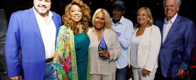 Darlene Love Honored at bergenPAC Women's Luncheon