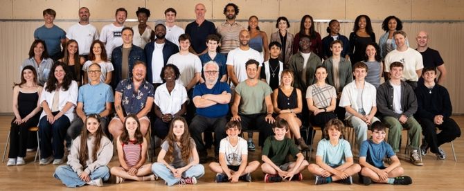 HARRY POTTER AND THE CURSED CHILD Reveals New Cast and Extends Booking