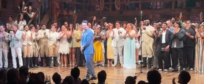 Video: HAMILTON Celebrates 10 Years on Broadway With Star-Studded Mega-Mix Curtain Call