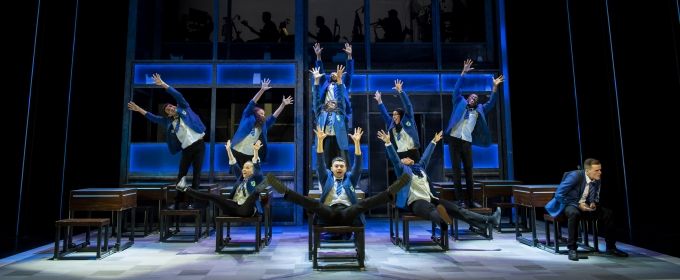 Photo Flash: Take a Look at the National Tour of EVERYBODY'S TALKING ABOUT JAMIE Photos