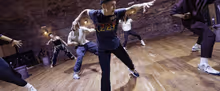 Inside Rehearsal For the UK Tour of CAKE