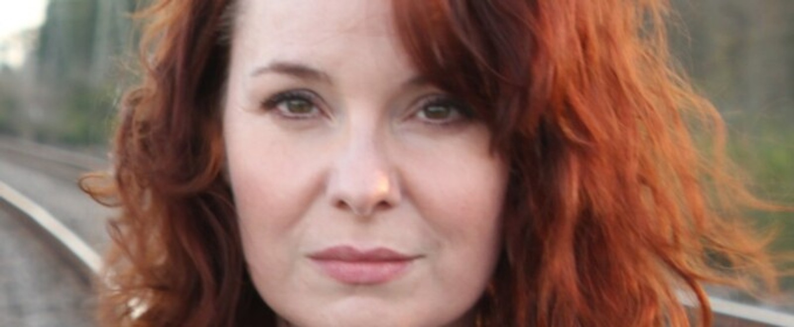 Interview: Sara Gaston of THE ROOMMATE at STAGES HOUSTON