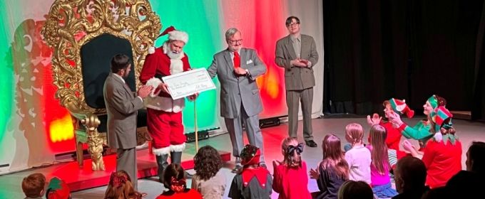 Photos: First Look At MIRACLE ON 34TH STREET At Theatrikos Photos