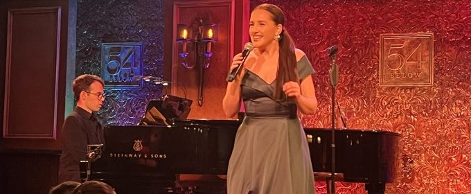 Review: JEANNA DE WAAL Is Practically Perfect at 54 Below Photos