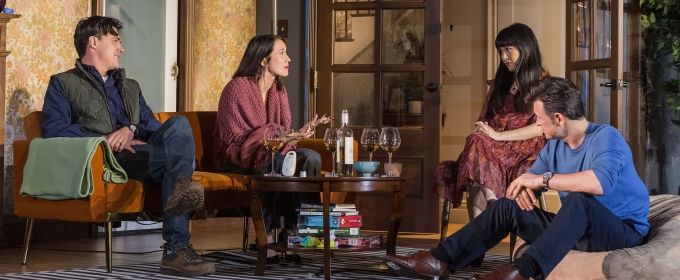 Photos: First Look at Constance Wu, Finn Wittrock, Anna Camp & Adam Rothenberg i Photos