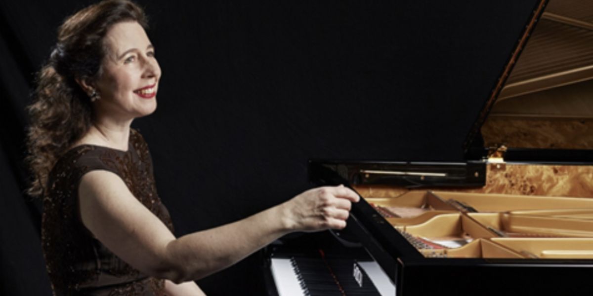 Pianist Angela Hewitt to Perform at 92NY in October