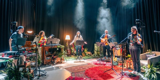 A GIANT ON THE BRIDGE Will Tour Scotland in 2026 Photos