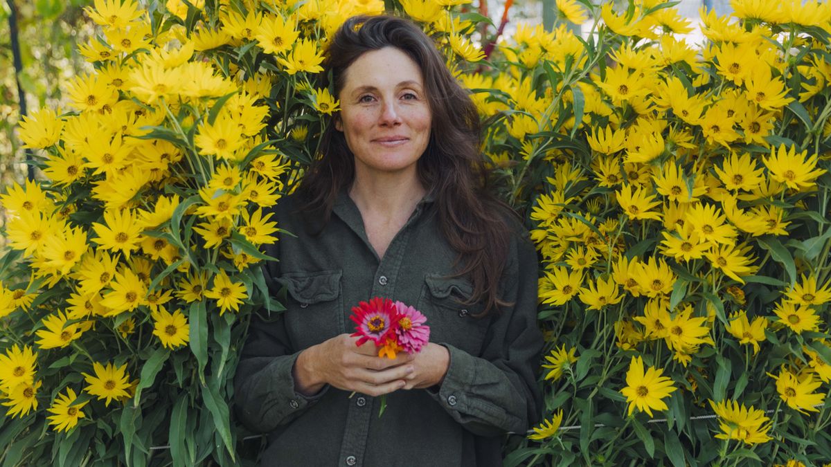Rose Costello's A MOTHERHOOD EXPERIENCE to Debut at The Hearth