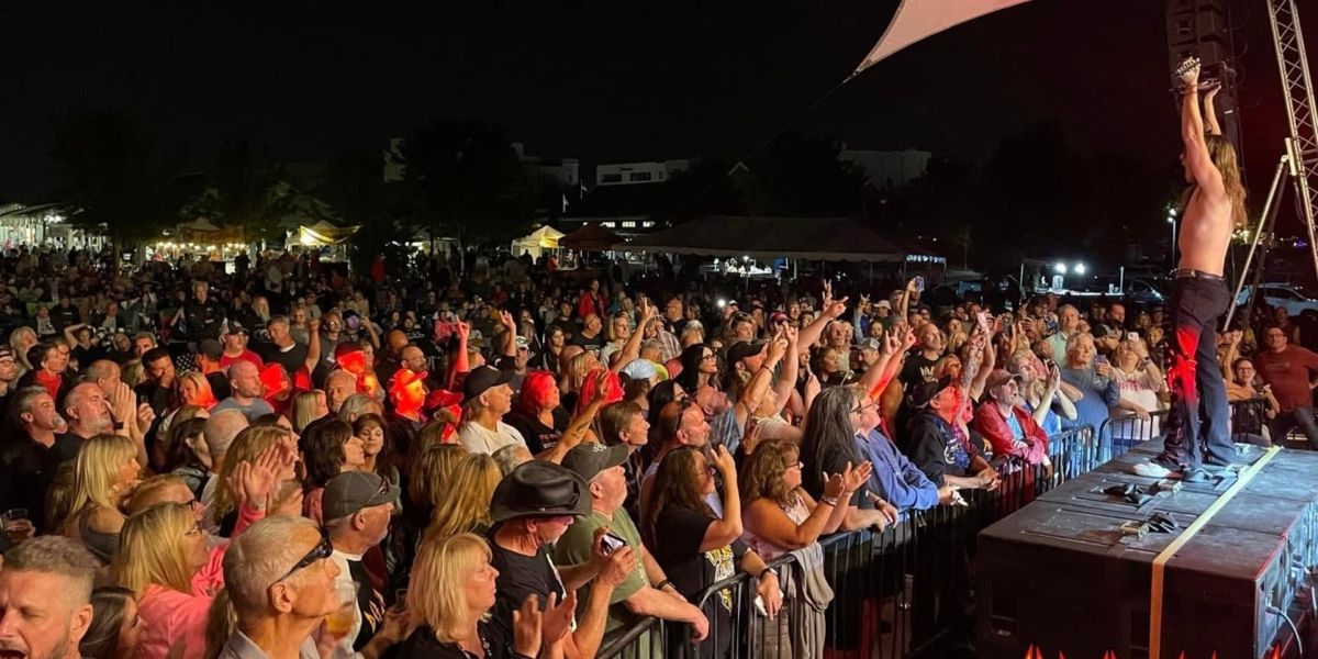 ADRENALIZE – The Ultimate Def Leppard Experience Brings Three Outdoor Shows to the Midwest This Weekend