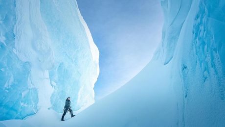 AGES OF ICE Episode 2 to Explore Changing Polar Seas on PBS Photo