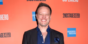 Jason Moore to Direct MURDER SHE WROTE Movie Starring Jamie Lee Curtis