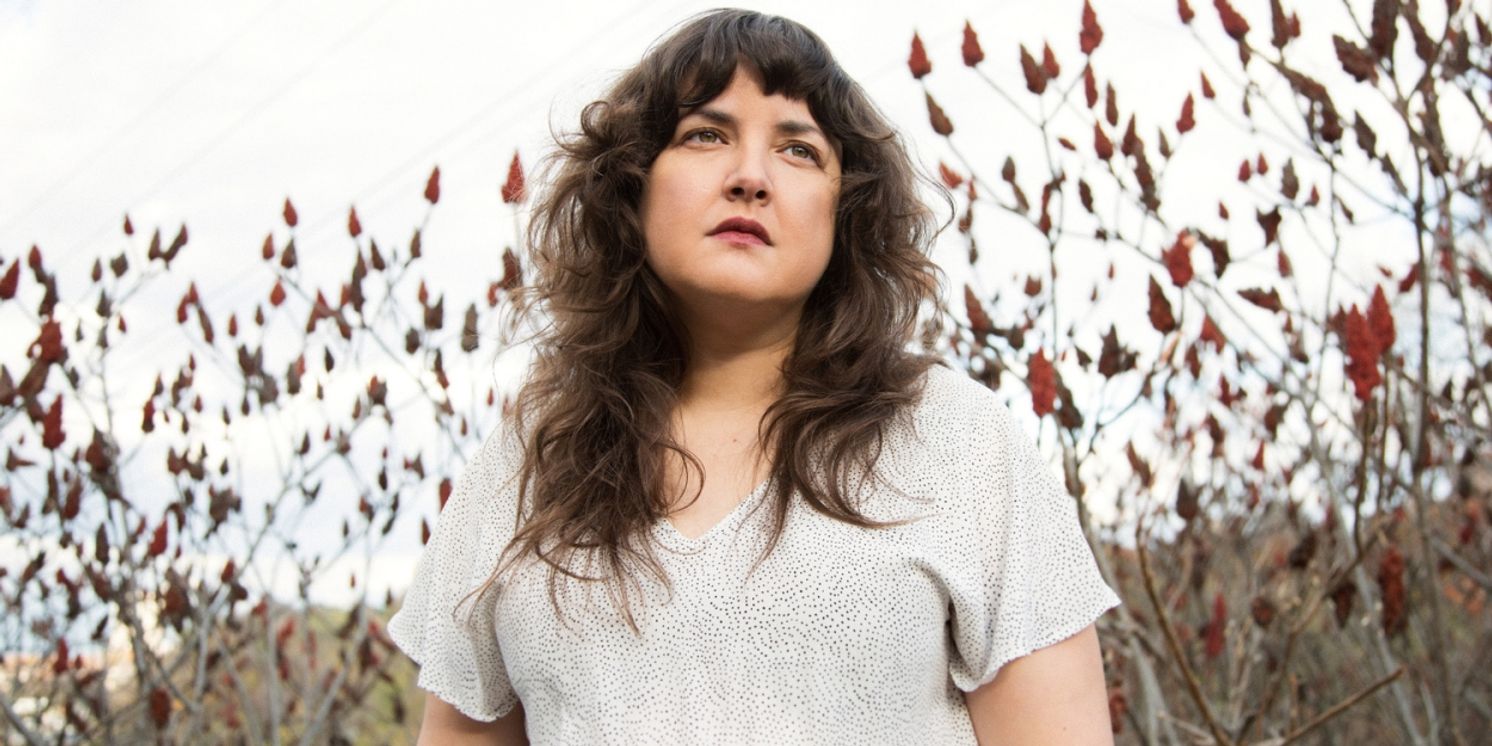 Abigail Lapell Shares Single 'Anniversary Song' From Next Album; US Tour Set For This Spring  Image