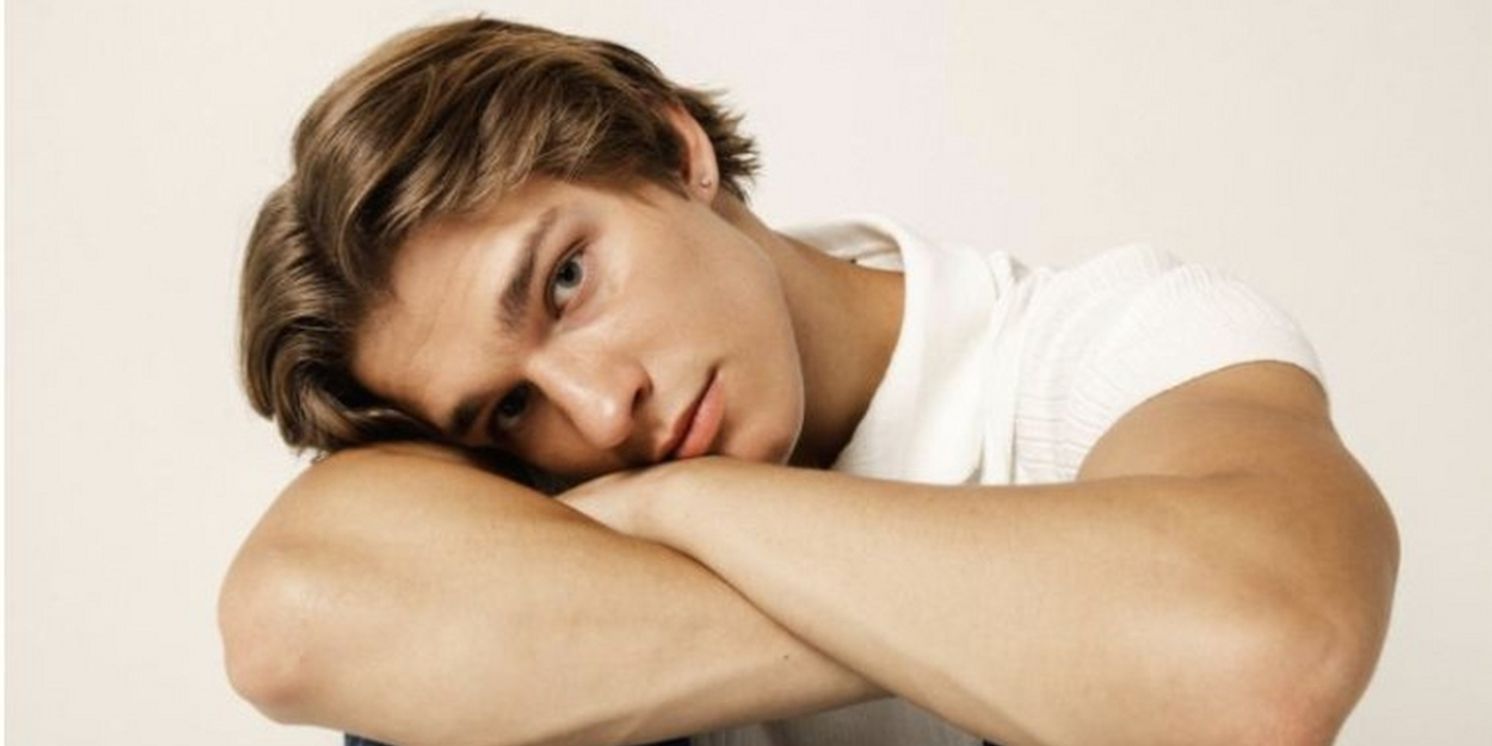 Alex Sampson Releases Debut EP 'Blurry Vision'  Image