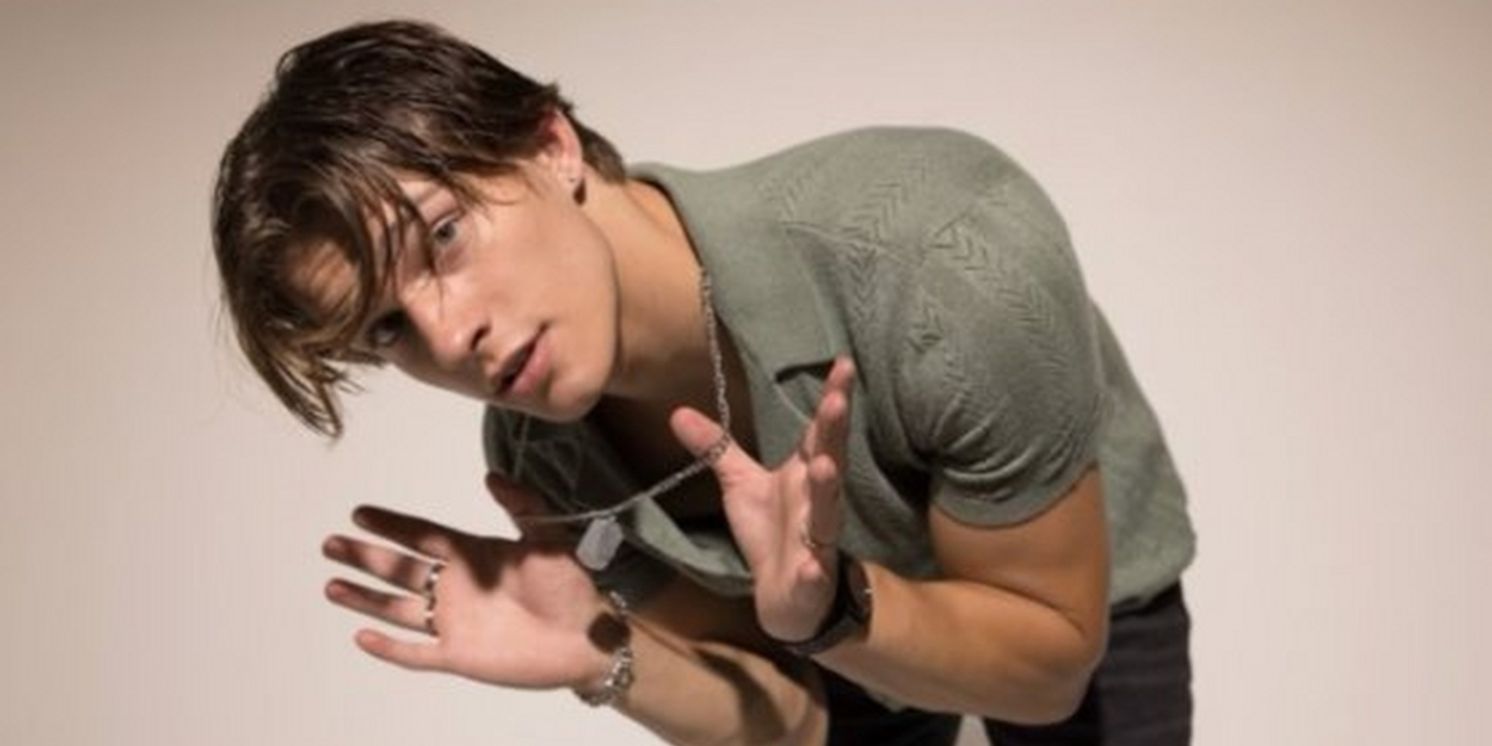 Alex Sampson Releases New Single ''Til the World Gets Sick of Us'  Image