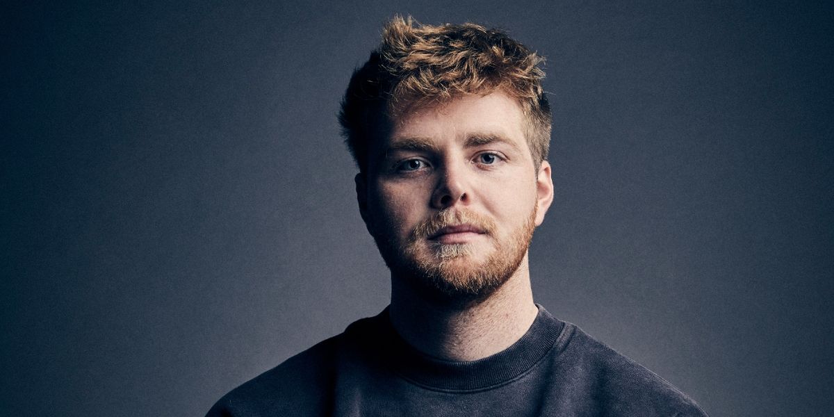 Alex Warren Expands Australian Tour with New Dates and Venue Upgrades