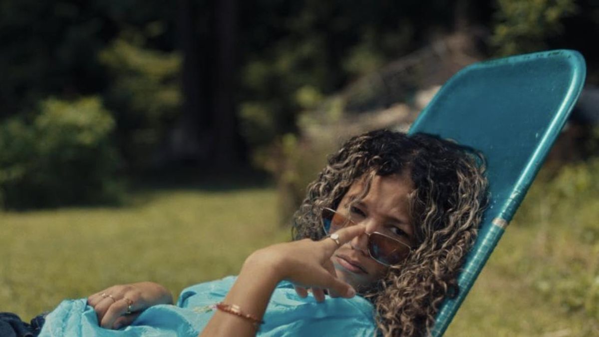 Alisha Wainwright and Christine Lahti star in BIRD IN HAND