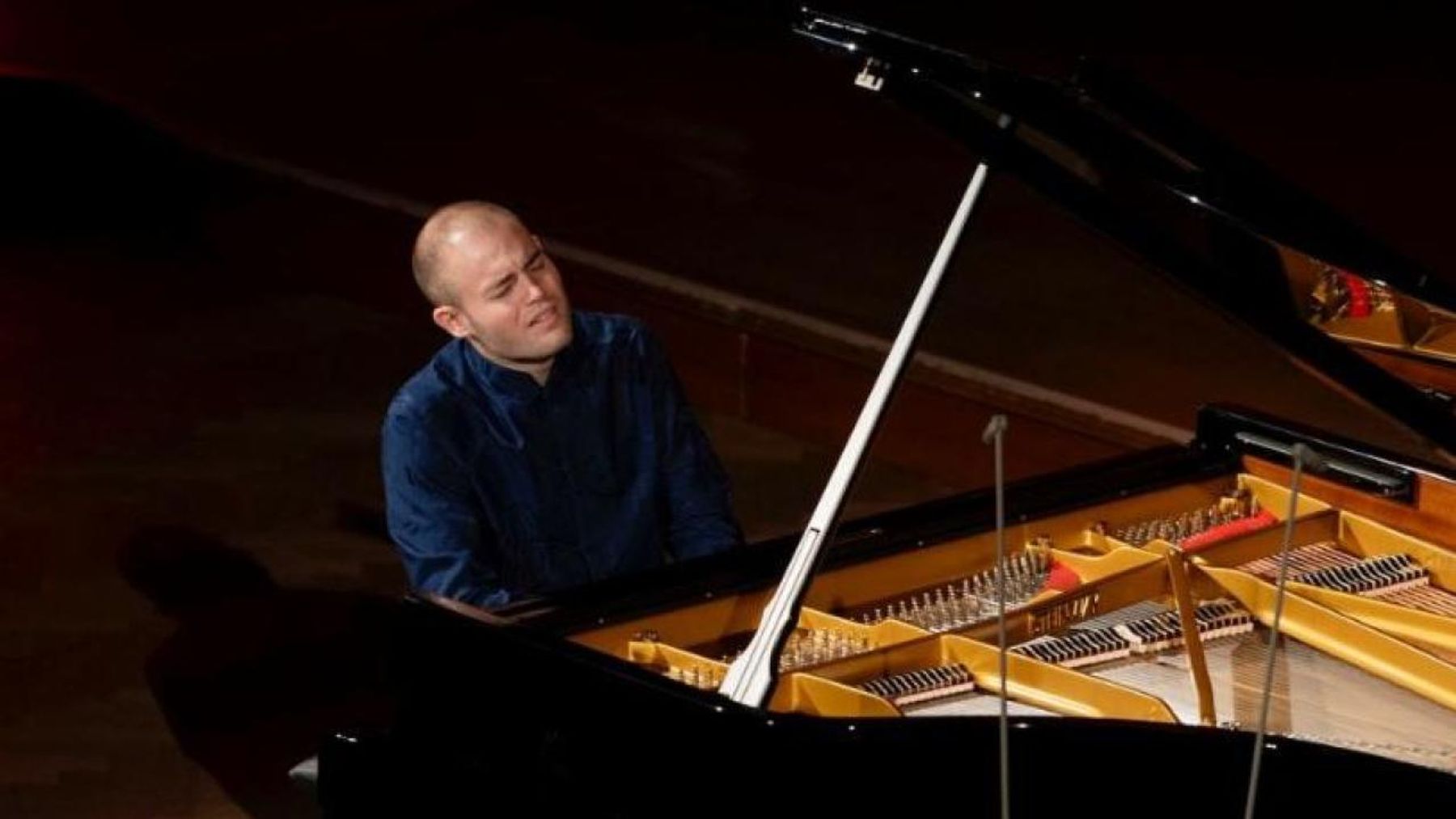 Alon Kariv Named Associate Artist of English Chamber Orchestra