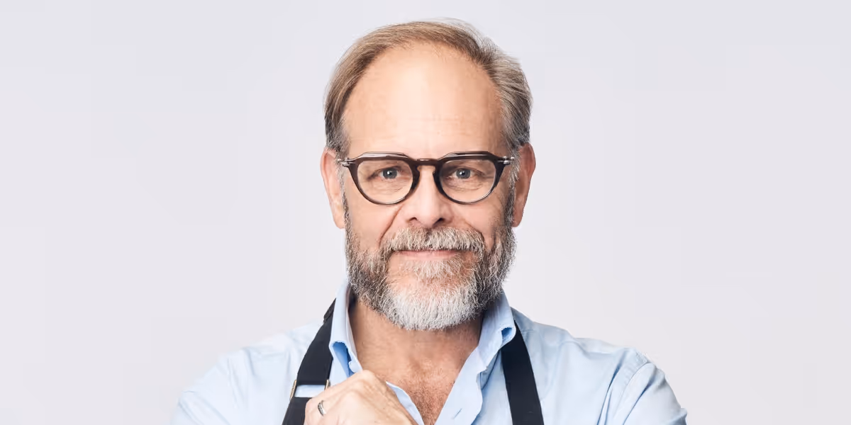 Alton Brown Reveals Final U.S. Tour to More Than 60 Cities