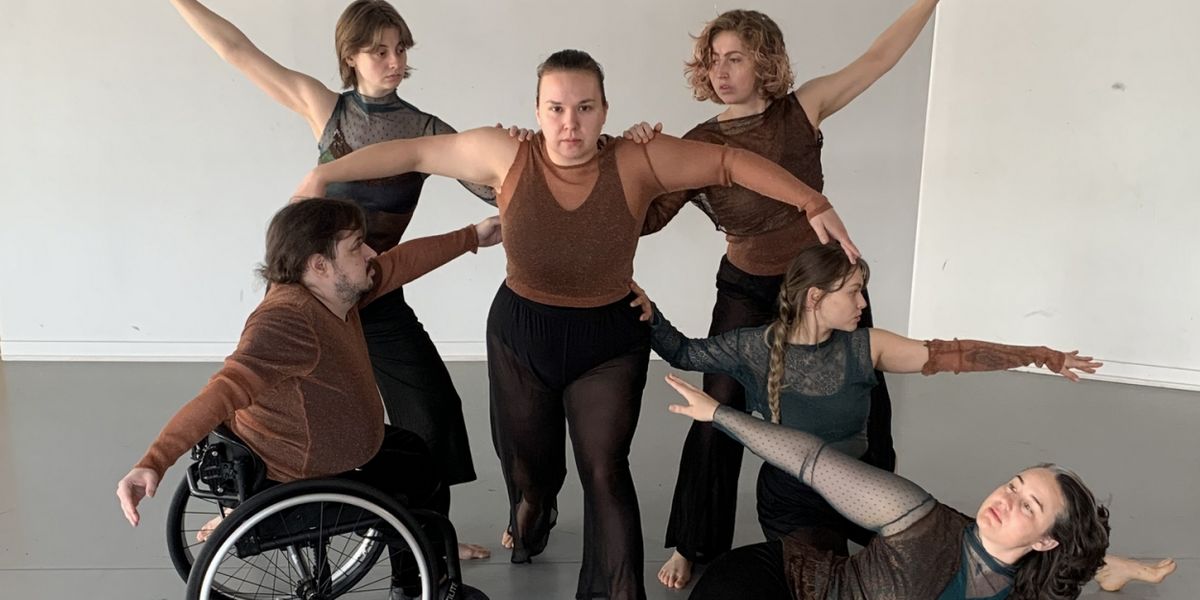 Full Radius Dance to Present AN UNKINDNESS OF RAVENS in March
