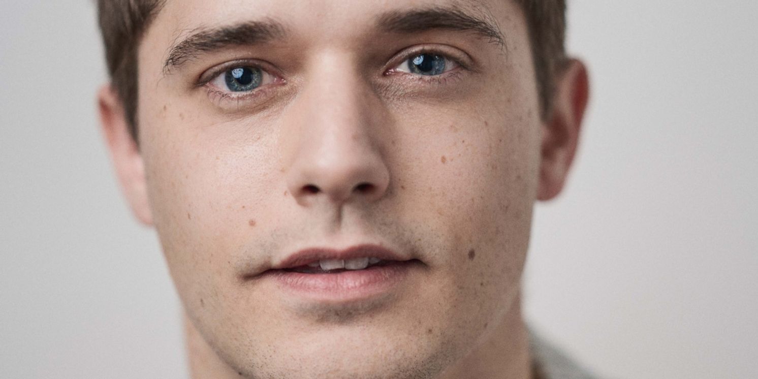 Andy Mientus to Star in JIM HENSON'S EMMET OTTER'S JUG-BAND CHRISTMAS in Chicago  Image
