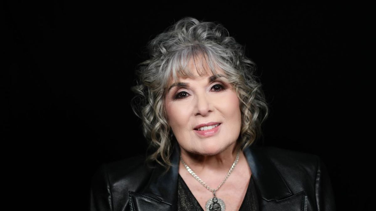 Ann Wilson & TRIPSITTER Release CONSECRATED GROUND; North American Tour Underway