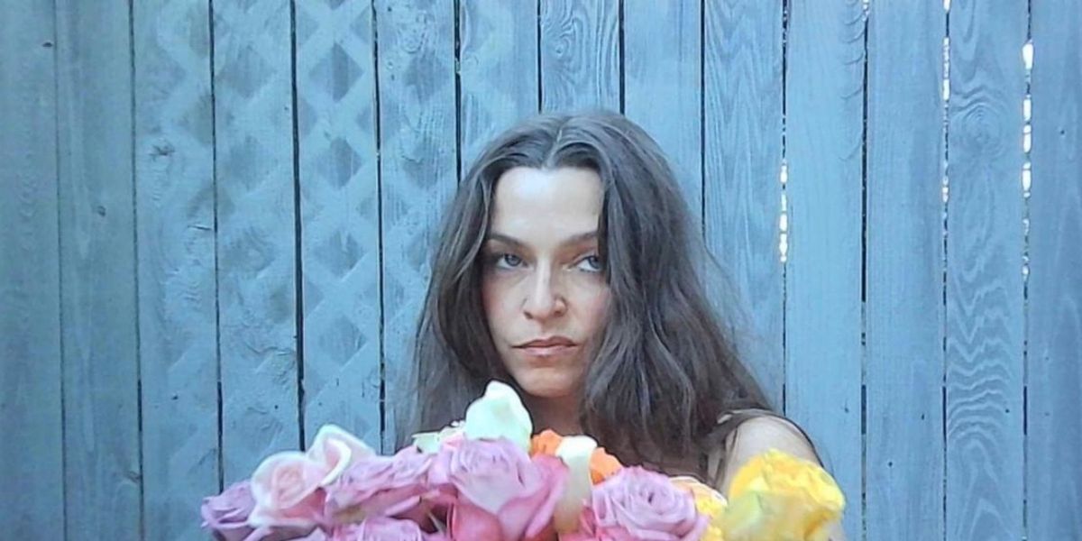 Annabelle Chairlegs to Join Ty Segall on European Tour, Shares New Single
