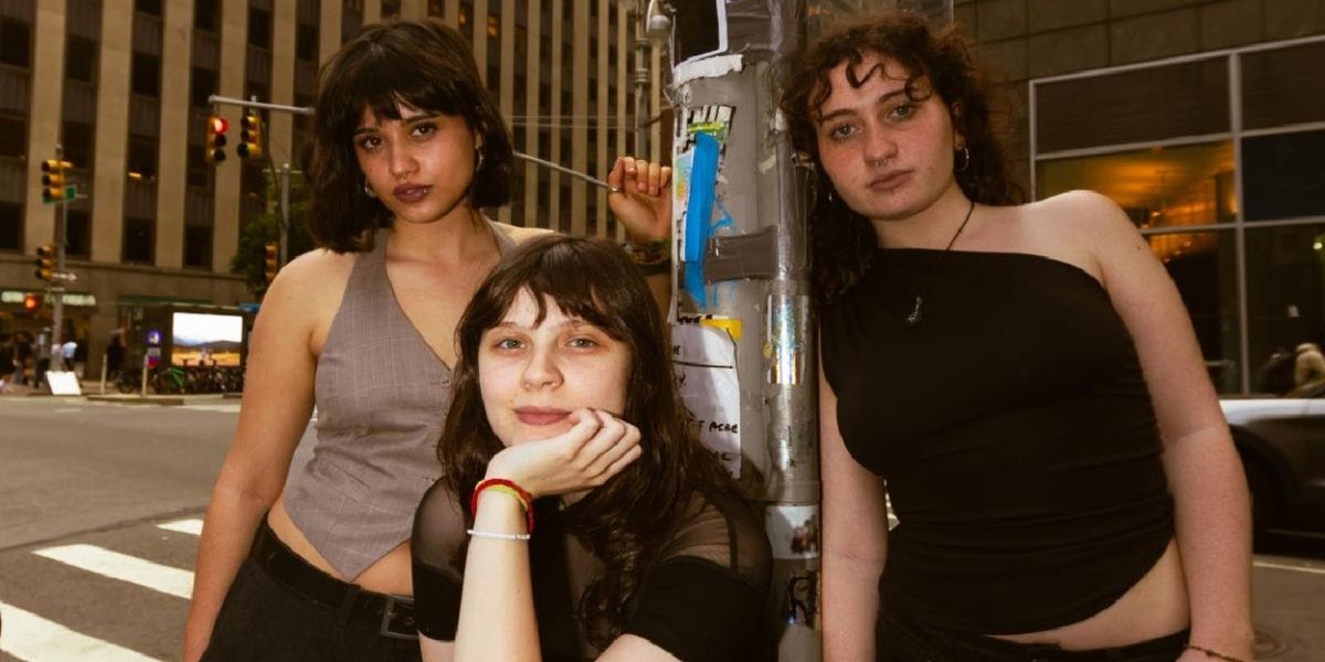 Argentinian Band TRÍADA Share Debut EP 'De Versiones y Alma'