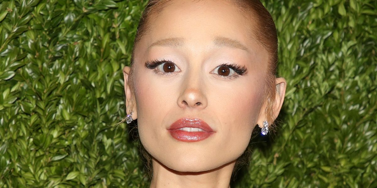 Ariana Grande Reveals New Deluxe Album Track Inspired by WICKED Filming Location