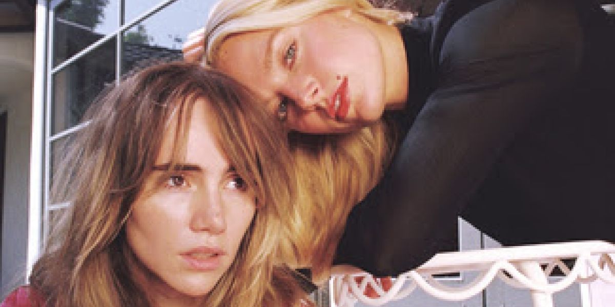 Ashe and Suki Waterhouse Collab on New Single 'Pushing Daisies'