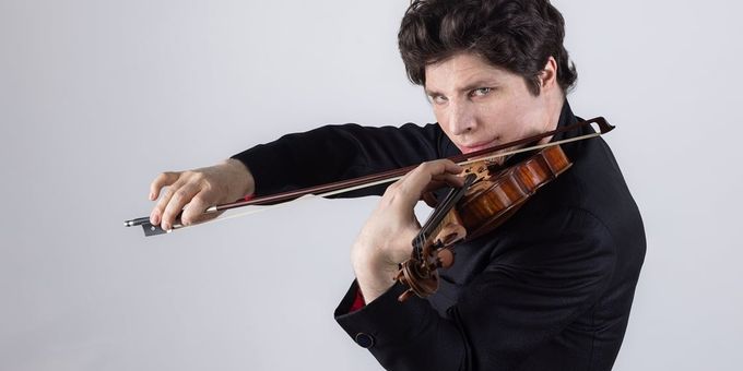 Augustin Hadelich Named Artistic Partner at Mahler Chamber Orchestra Photos