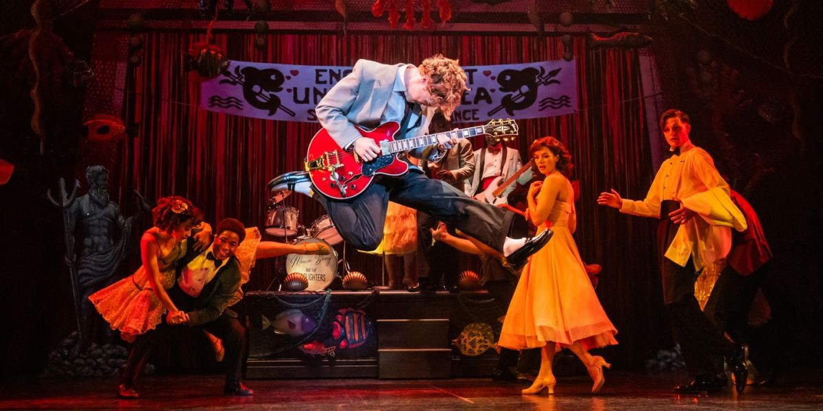 BACK TO THE FUTURE THE MUSICAL Comes to the Paramount Theatre in December