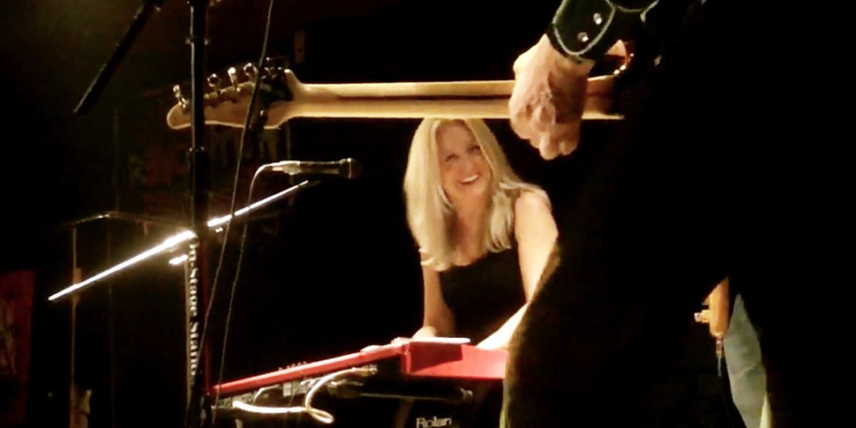 BEES DELUXE, MICHAEL GOSS BAND to Play Double-Bill Show at Colony Woodstock