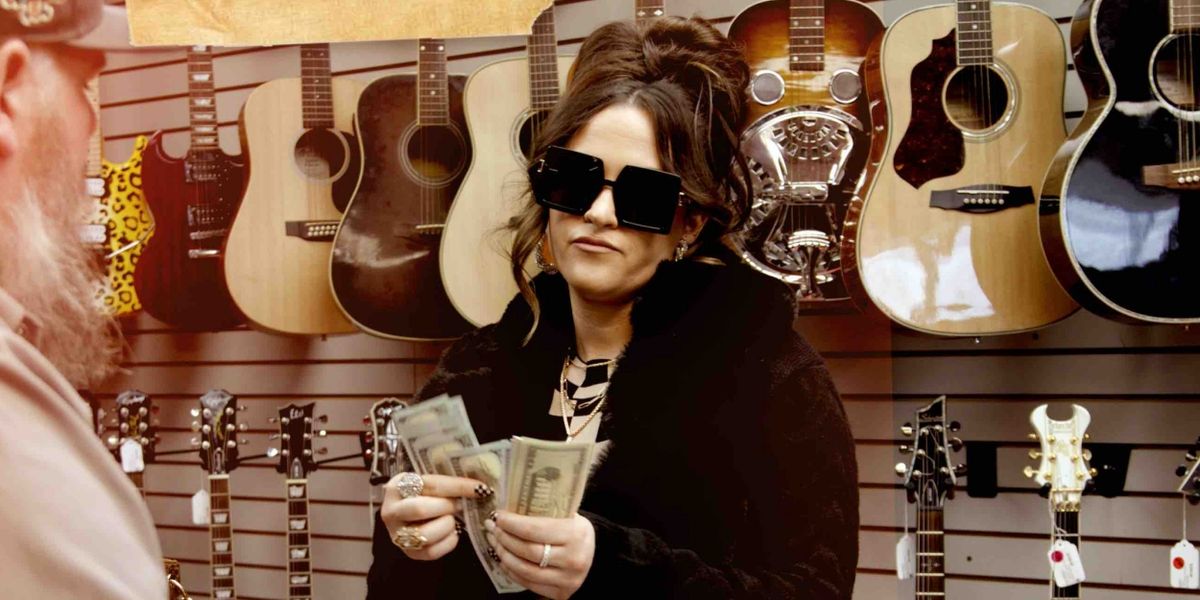 Ashley Barron Releases Single 